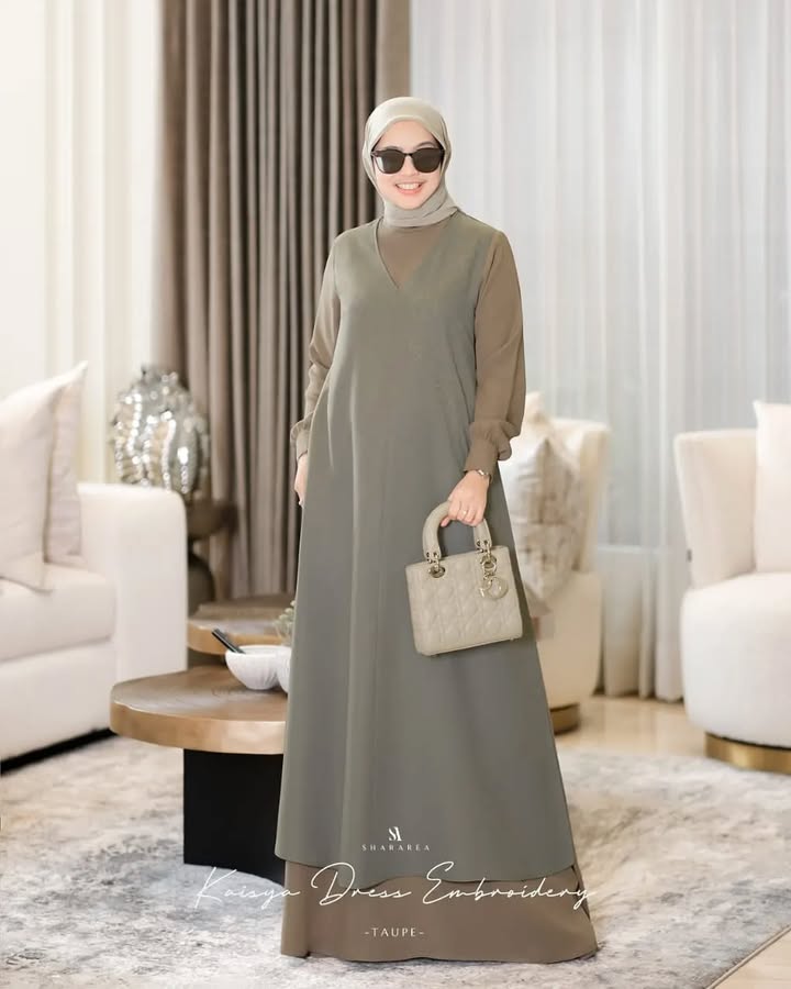 Kaisya Dress Embroidery