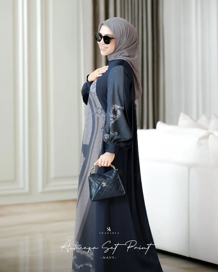 Asheeqa Set Print