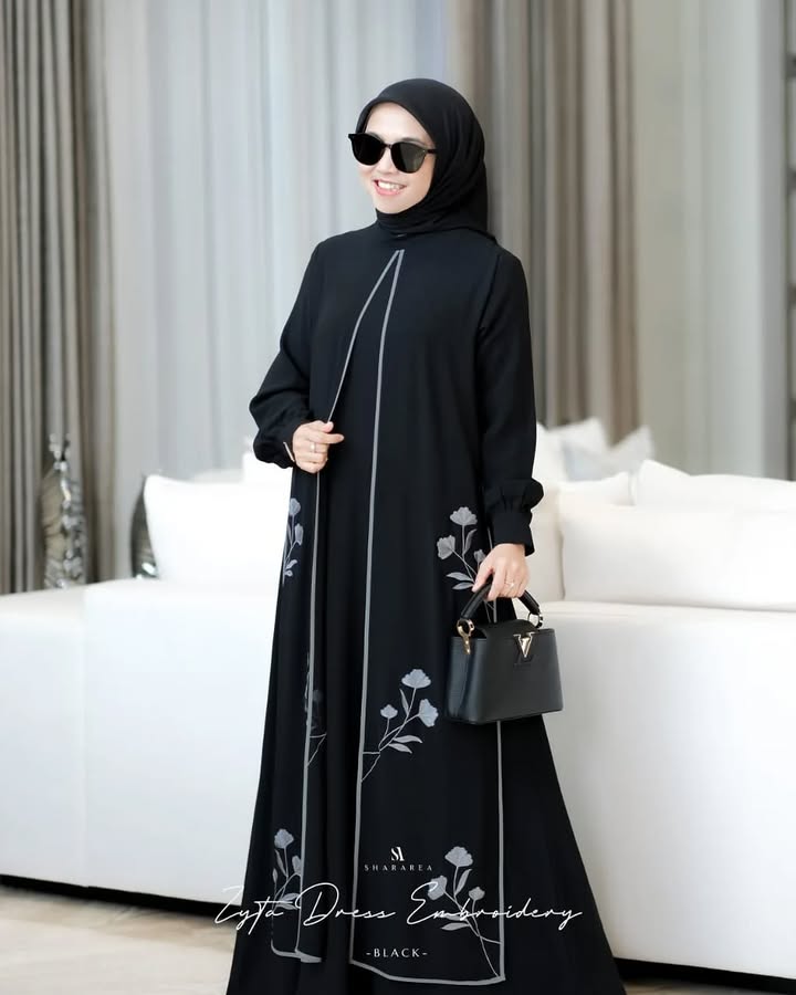 Zyta Dress Embroidery