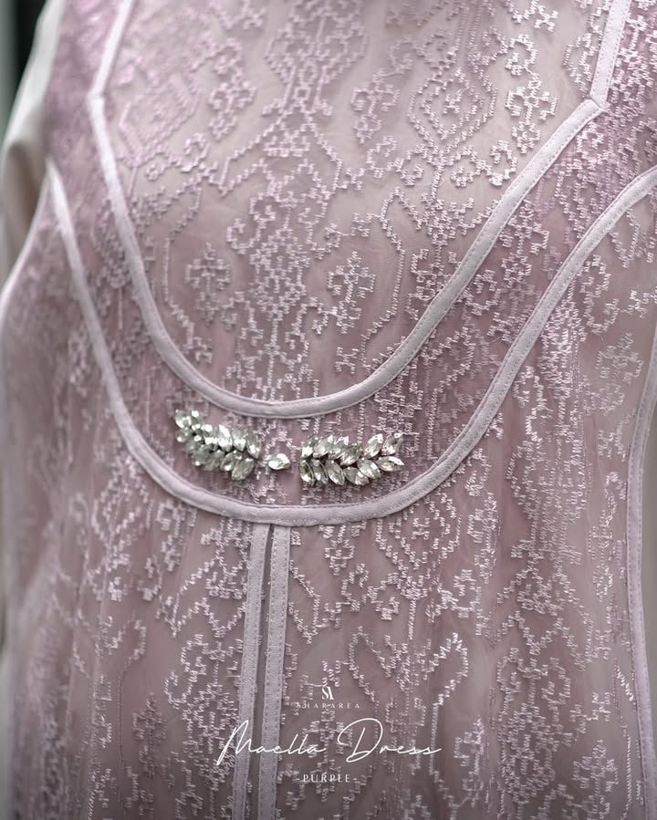 Maela Dress