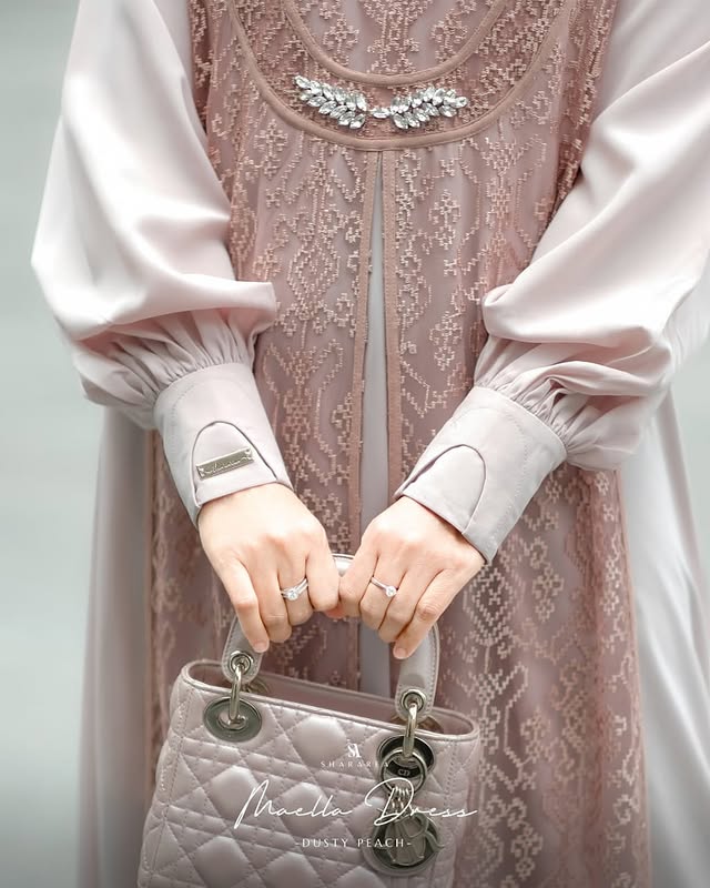 Maela Dress