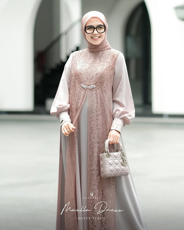 Maela Dress