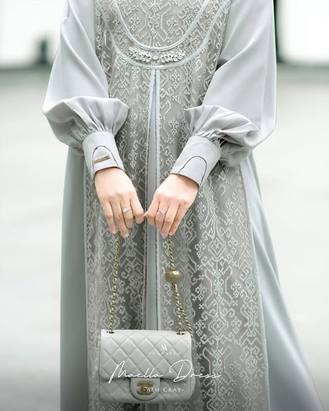 Maela Dress