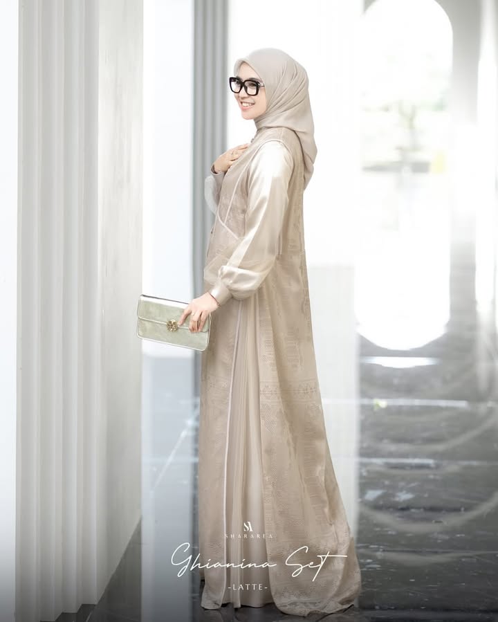 Ghianina Set