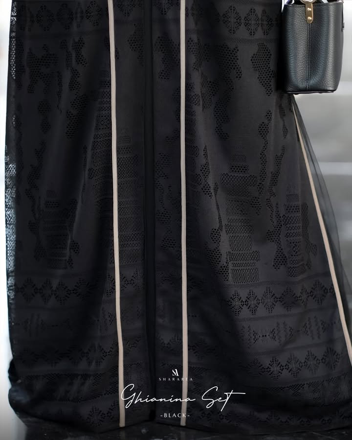 Ghianina Set