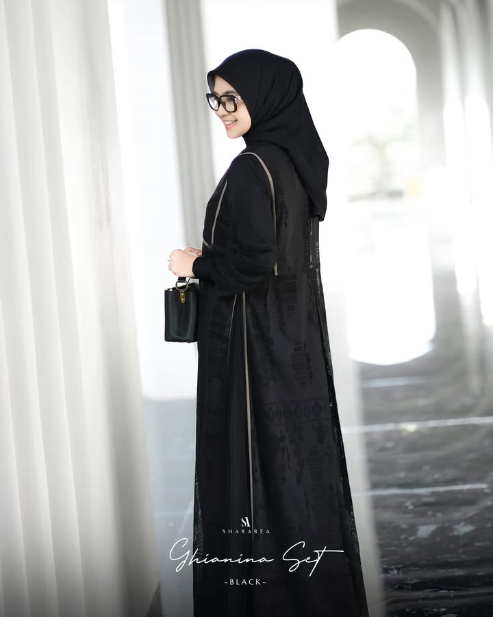 Ghianina Set