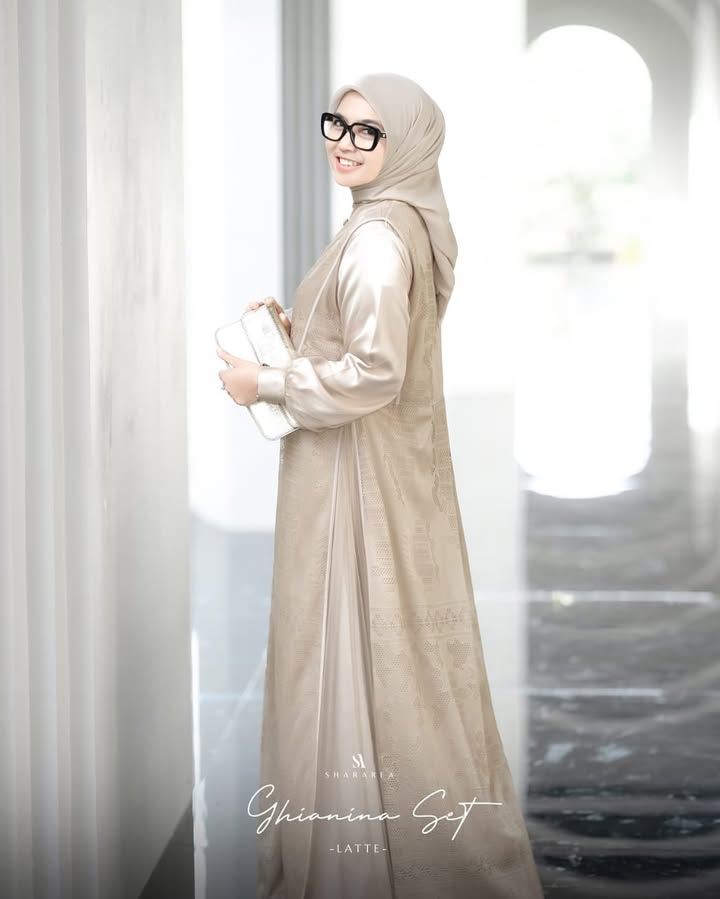 Ghianina Set