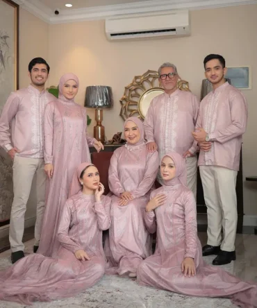 Kamila Signature - Royal Pink