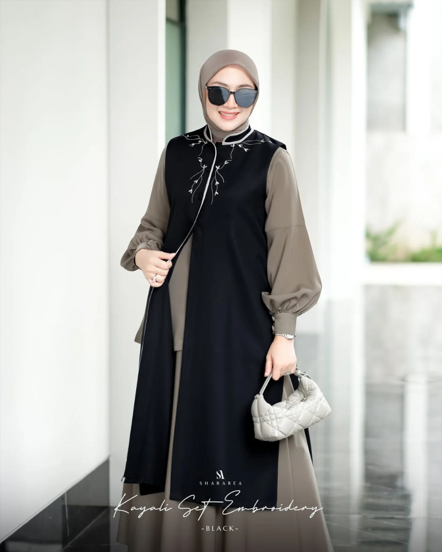 Kayali Set Embroidery