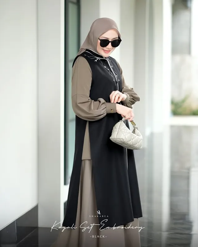 Kayali Set Embroidery