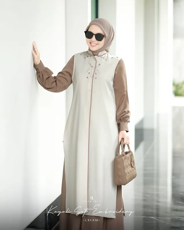 Kayali Set Embroidery