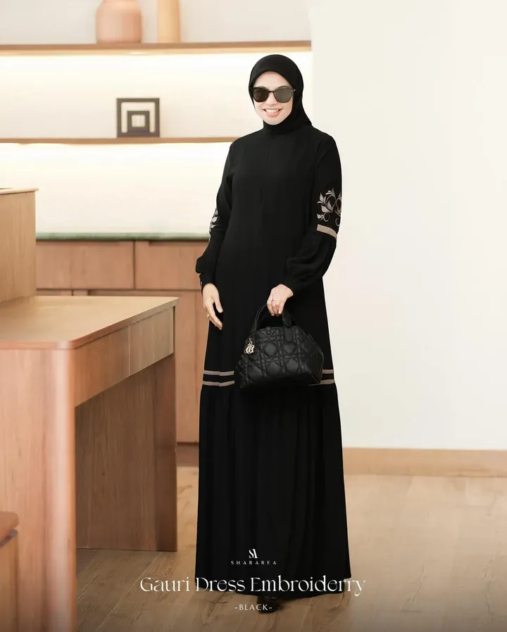 Gauri Dress Embroiderry